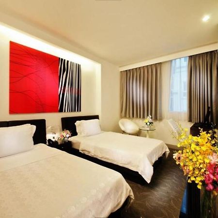 The White Hotel 8A Thai Van Lung Ho Chi Minh City Exterior photo